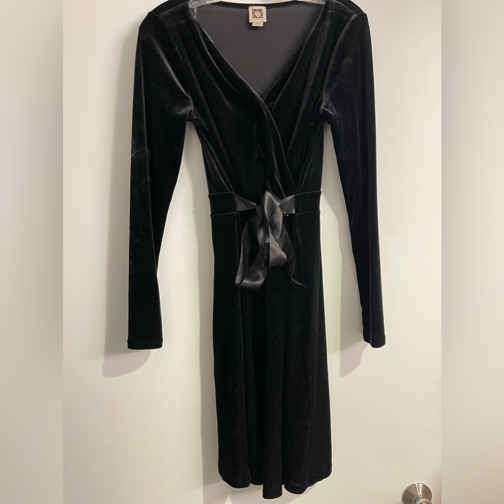 Anne Klein velvet dress size M